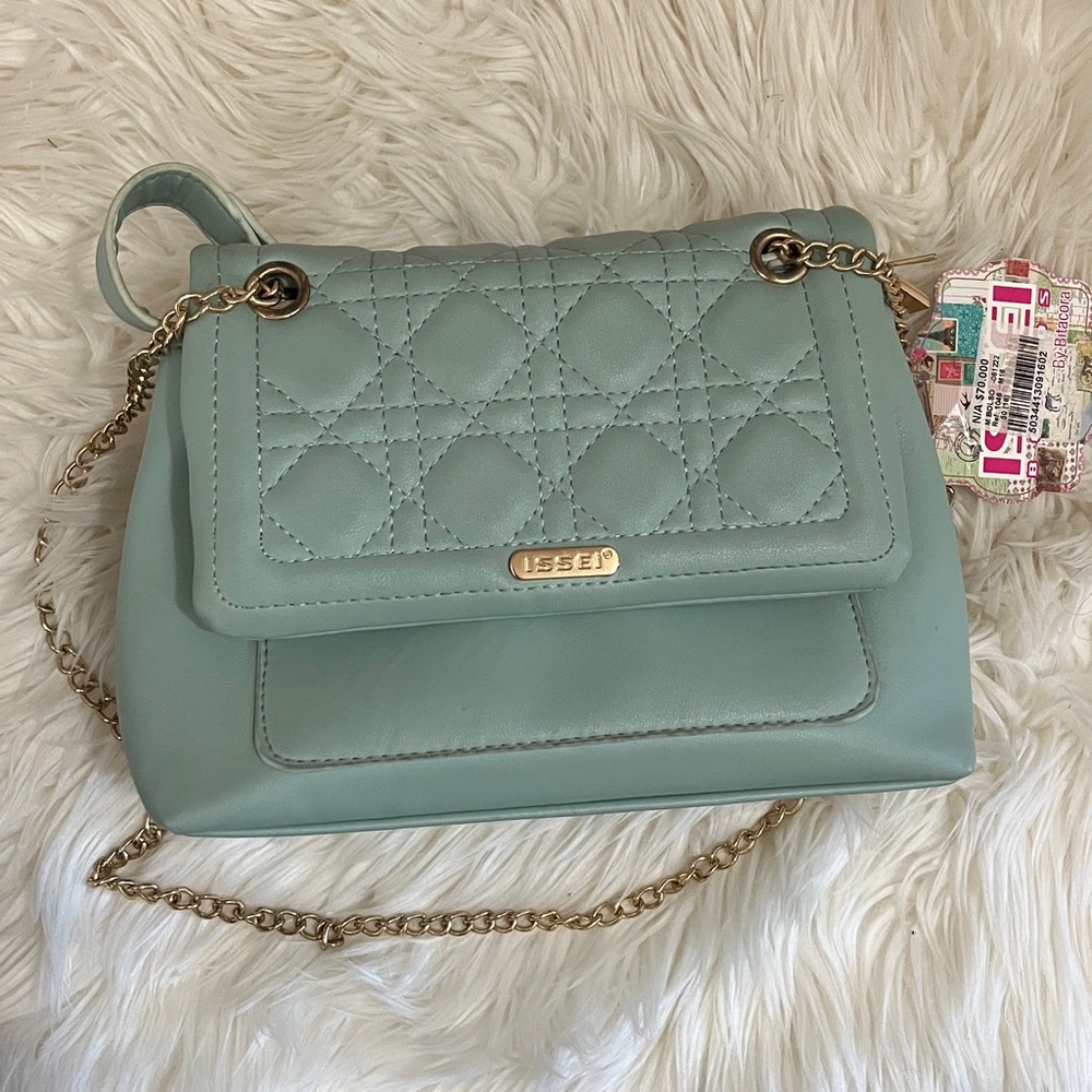 Bolsos Issei by Bitacora Mint Green Quilted Shoulder Bag